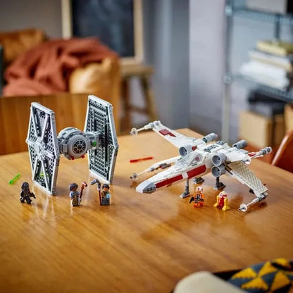 LEGO TIE Fighter and X-wing Mash Up 75393 Star Wars