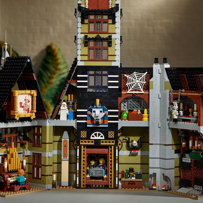 LEGO Haunted House 10273 Creator Expert