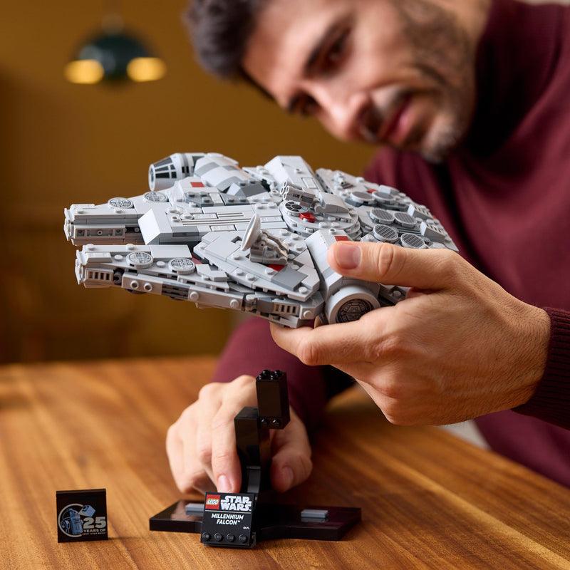 LEGO Millennium Falcon™ 75375 StarWars LEGO StarWars @ 2TTOYS | Official LEGO shop😊🥰 LEGO €. 71.99