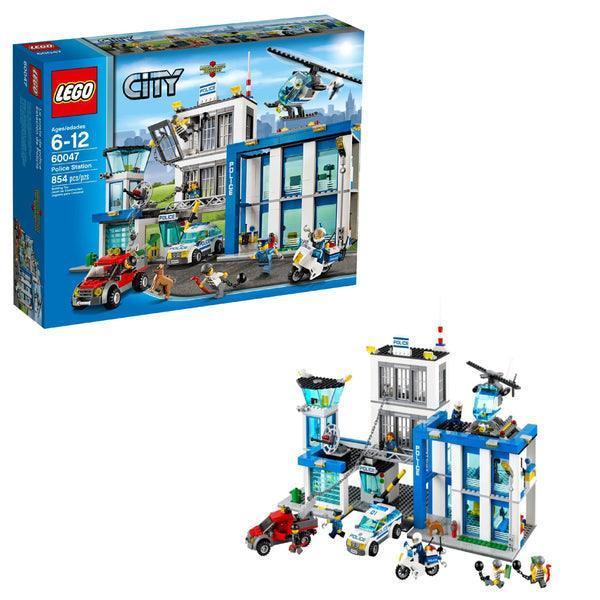 LEGO Police Station 60047 City LEGO CITY @ 2TTOYS LEGO €. 79.99