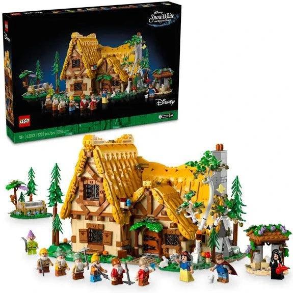 LEGO Snow White and the Seven Dwarfs' Cottage 43242 Disney LEGO DISNEY @ 2TTOYS LEGO €. 219.99