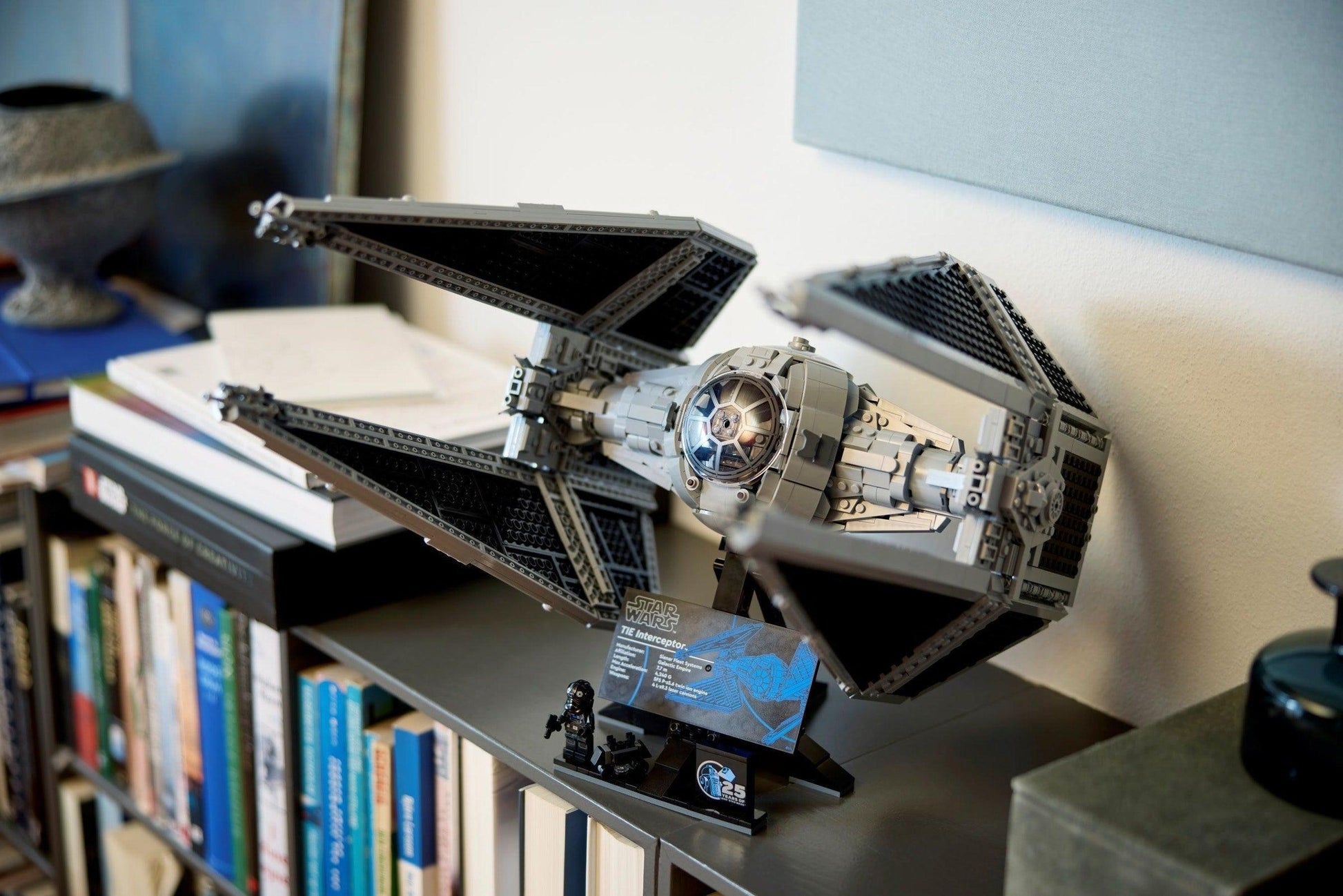 LEGO The TIE Interceptor™ 75382 StarWars LEGO @ 2TTOYS LEGO €. 229.99