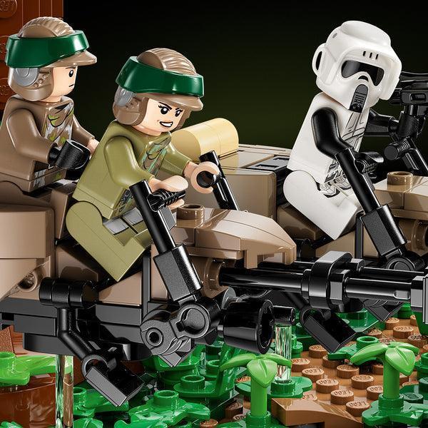 LEGO 75353 The Endor Speeder Bike Chase Diorama LEOG STARWARS @ 2TTOYS LEGO €. 79.99