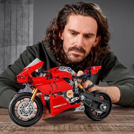 LEGO Ducati Panigale VR4 Super Bike 42107 Technic LEGO TECHNIC @ 2TTOYS LEGO €. 59.48