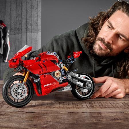 LEGO Ducati Panigale VR4 Super Bike 42107 Technic LEGO TECHNIC @ 2TTOYS LEGO €. 59.48