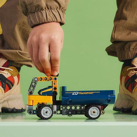 LEGO Dump Truck 42147 Technic LEGO TECHNIC @ 2TTOYS LEGO €. 8.48