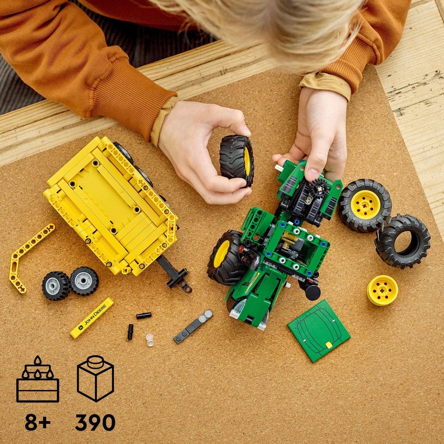 LEGO John Deere 9620R 4WD Tractor 42136 Technic LEGO TECHNIC @ 2TTOYS LEGO €. 26.99