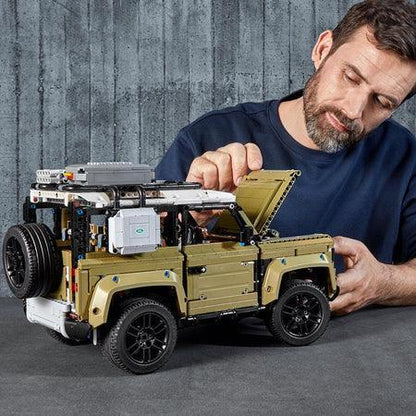 LEGO Land Rover Defender All Terrain Vehicle 42110 Technic LEGO TECHNIC @ 2TTOYS | Official LEGO shop😊🥰 LEGO €. 249.99