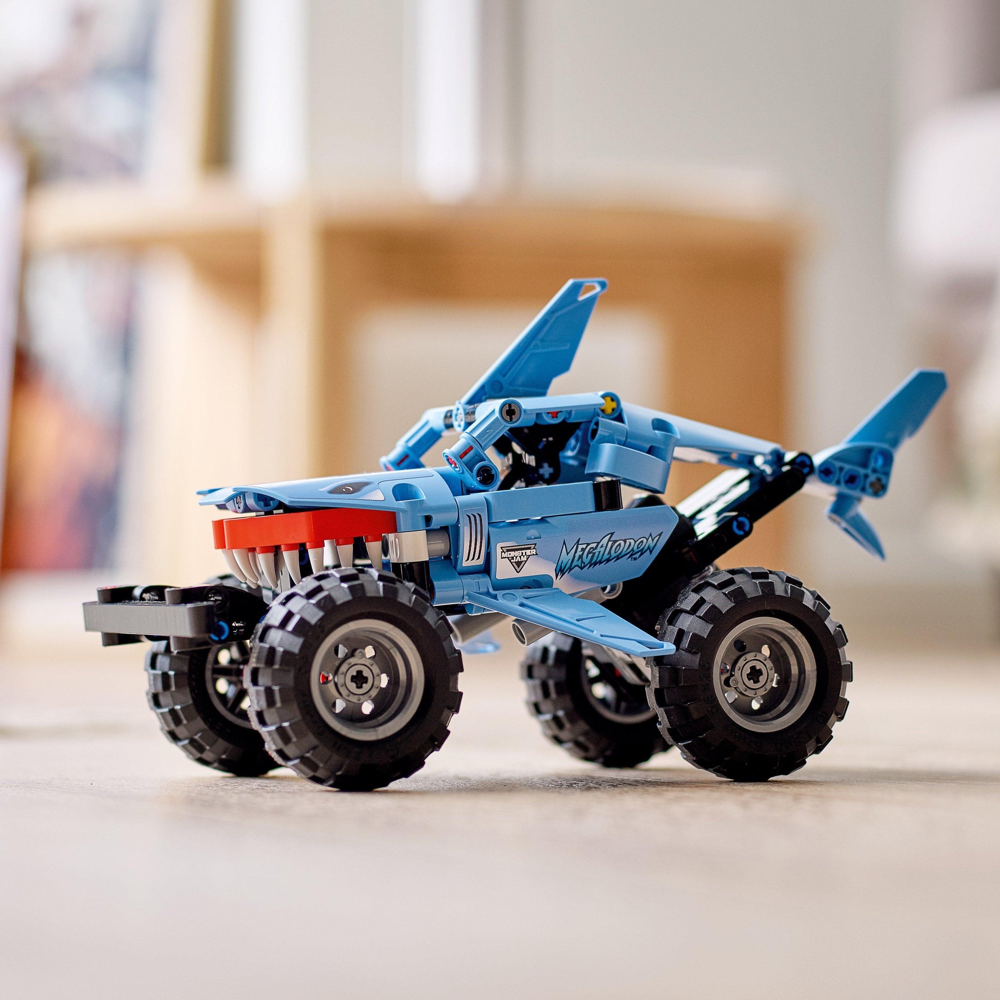 LEGO Megalodon Monster truck Jam Blue 42134 Technic LEGO TECHNIC @ 2TTOYS LEGO €. 16.99