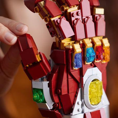 LEGO Nano Gauntlet with infinity stones 76223 Superheroes LEGO SUPERHEROES @ 2TTOYS LEGO €. 74.99