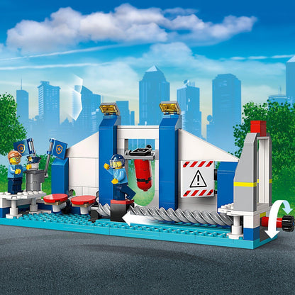 LEGO Police Training Academy 60372 City LEGO CITY @ 2TTOYS LEGO €. 75.99