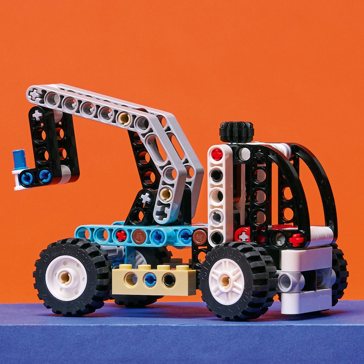 LEGO Telehandler 42133 Technic LEGO TECHNIC @ 2TTOYS LEGO €. 8.49