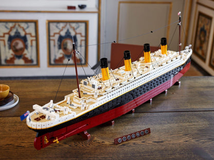 LEGO The Titanic 10294 Creator Expert LEGO CREATOR EXPERT @ 2TTOYS LEGO €. 699.99