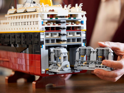 LEGO The Titanic 10294 Creator Expert LEGO CREATOR EXPERT @ 2TTOYS LEGO €. 699.99