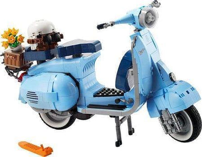 LEGO Vespa 125 Piaggio Moped 10298 Icons LEGO CREATOR EXPERT @ 2TTOYS LEGO €. 99.99